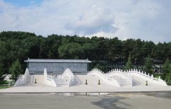 一面墙，，，，，，，，一道景：九龙照壁浮雕景墙的诗画之美