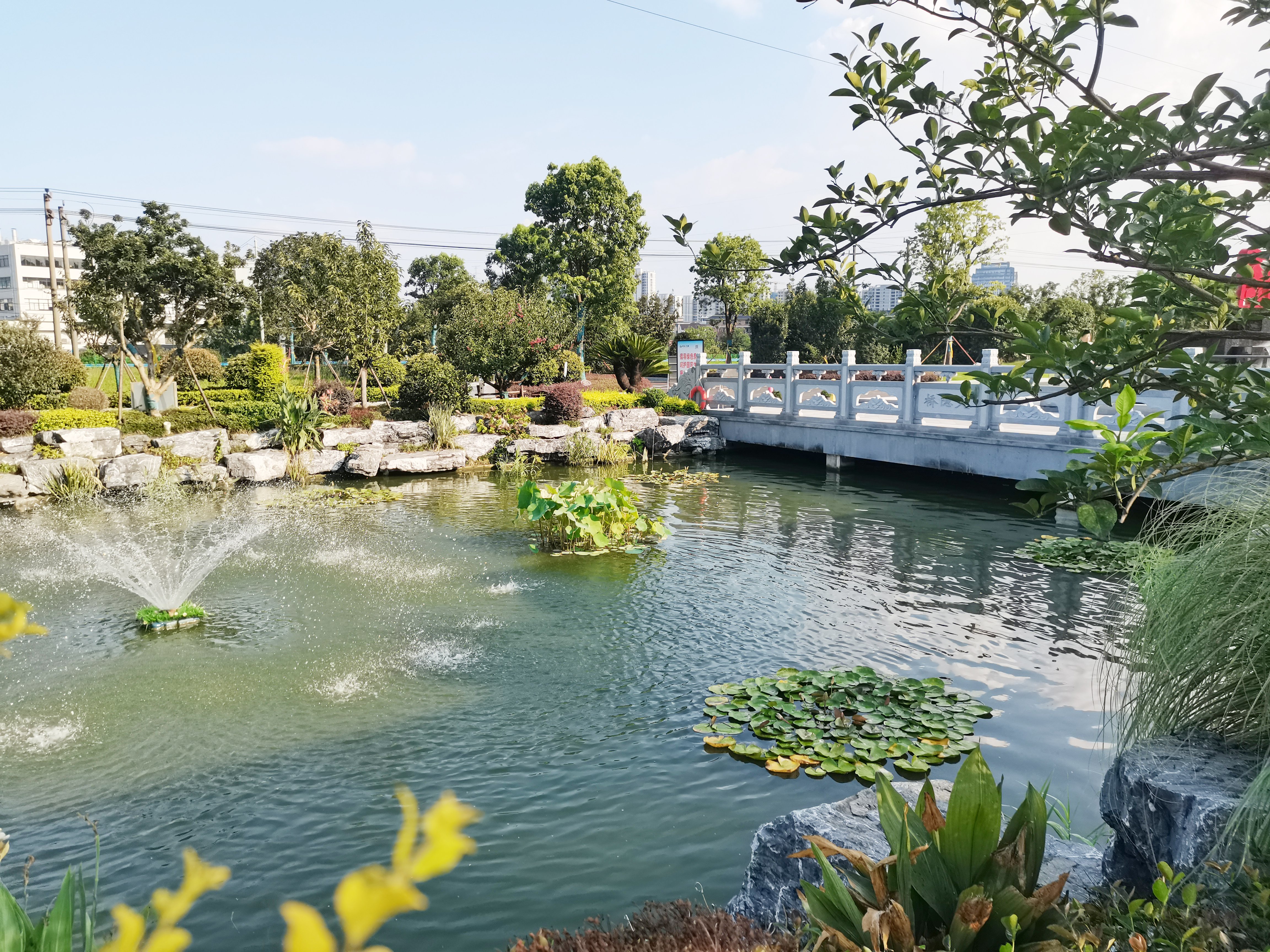 融合古今，，，，，重塑葬文化新风貌